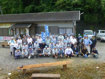 愛知川清流会の皆さんと市長